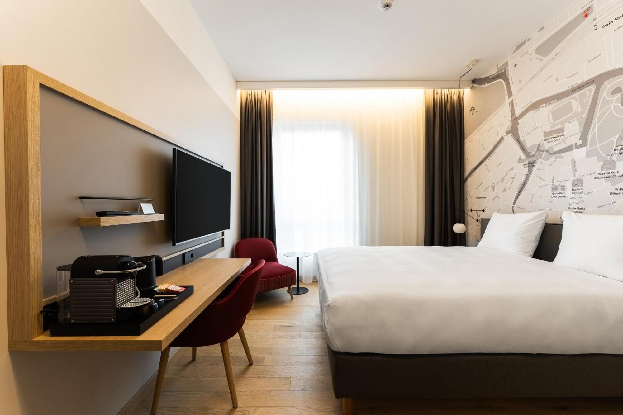 Intercityhotel Breda Exterior photo