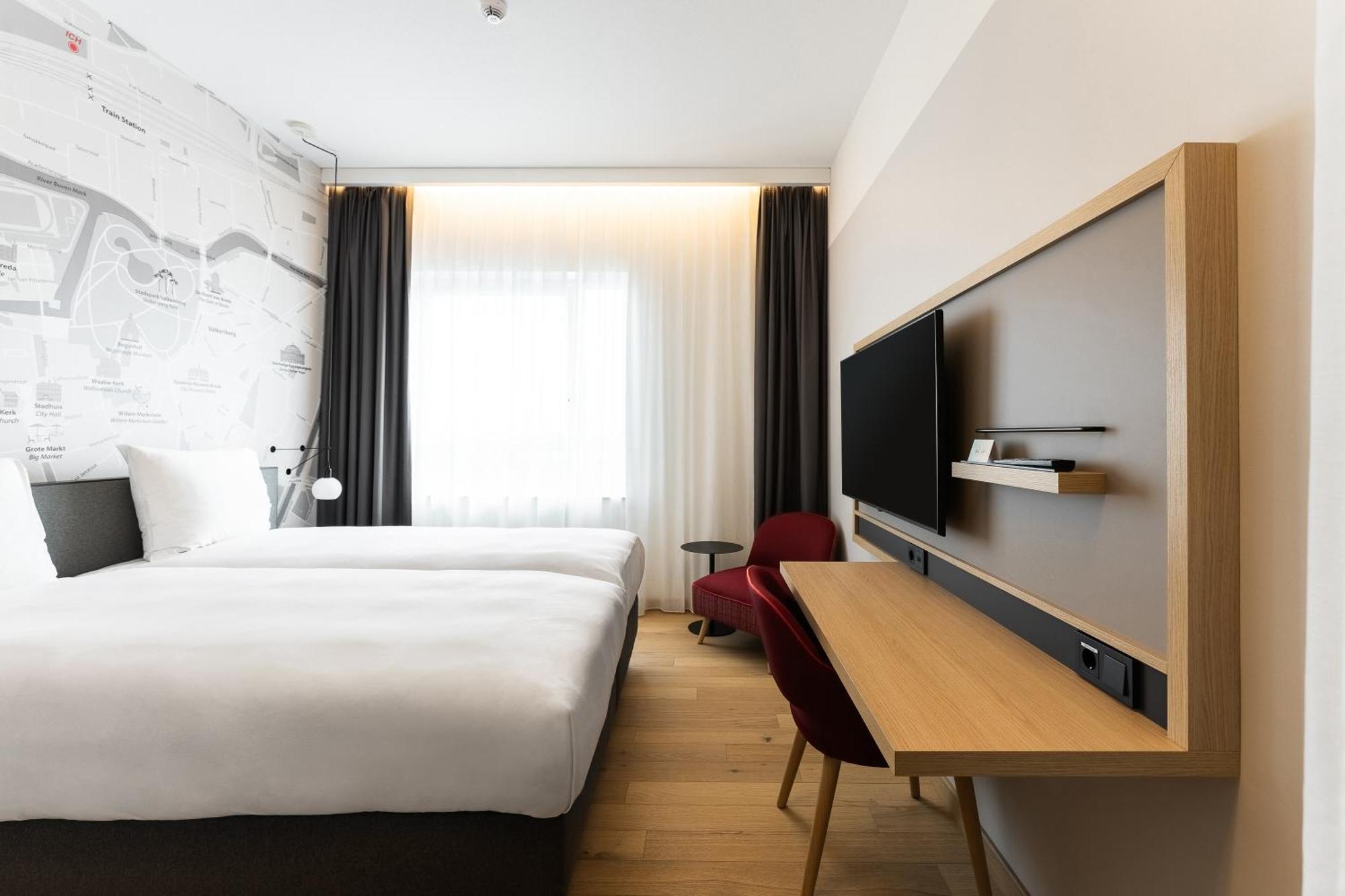 Intercityhotel Breda Exterior photo