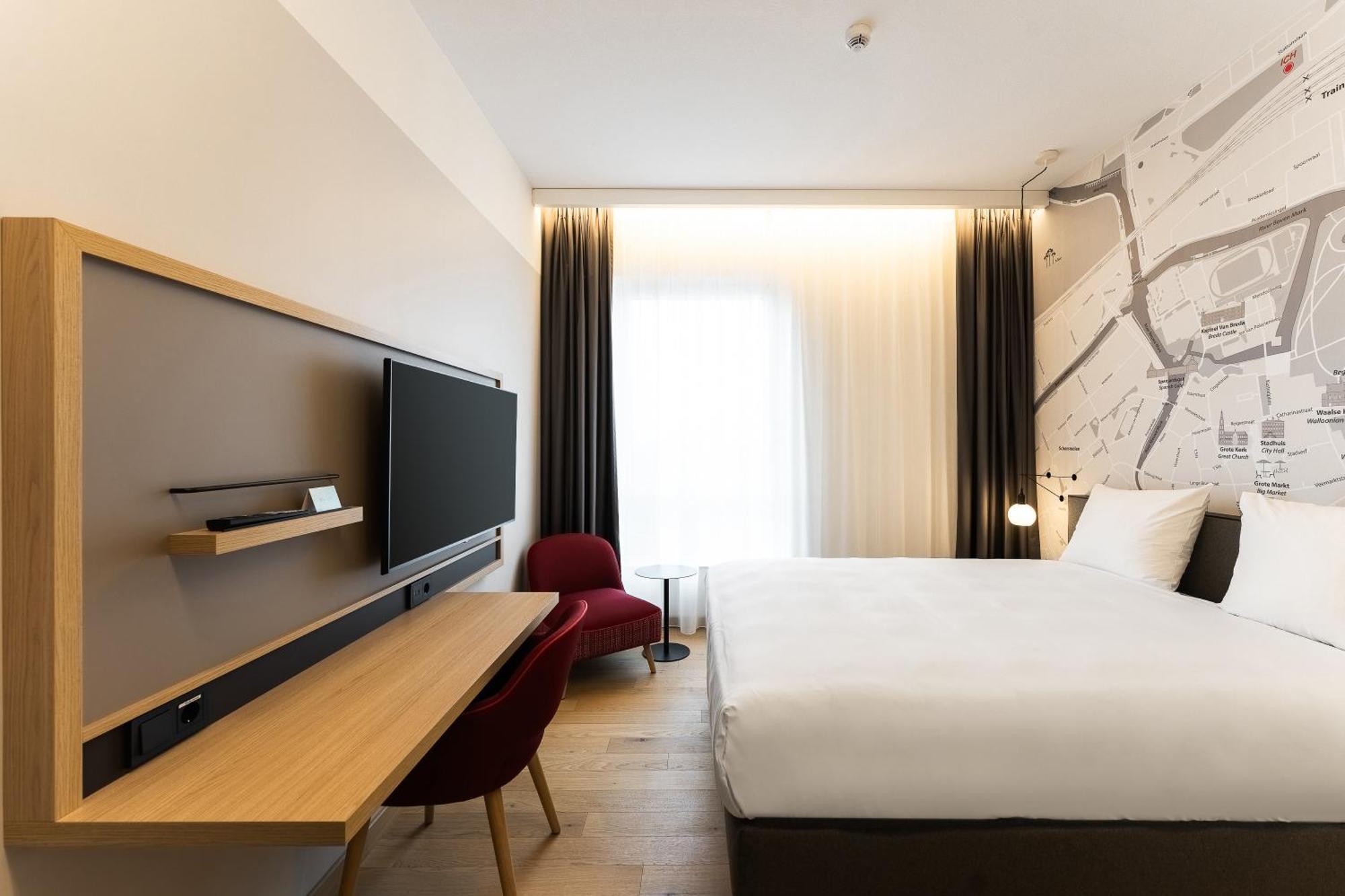 Intercityhotel Breda Exterior photo